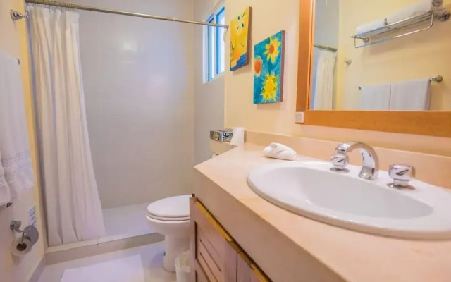 Margaritas 306 2 Bedroom Condo by Redawning