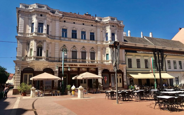 Silver Dawn Apartments