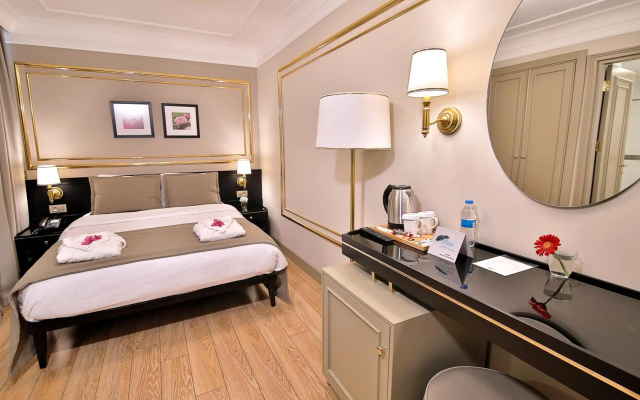 Reo Hotel & Spa