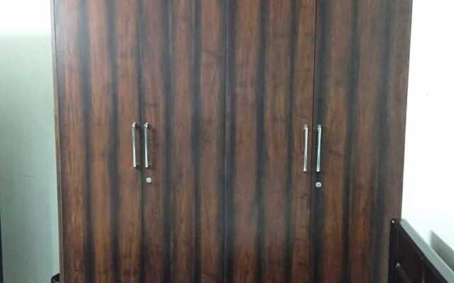 Iroomz Lotus Grand