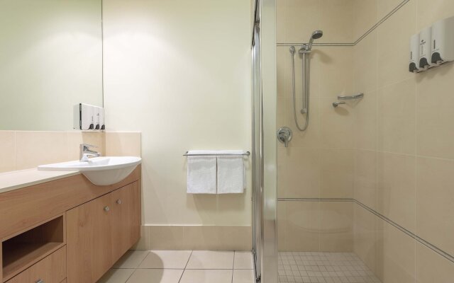 Piermonde Apartments - Cairns