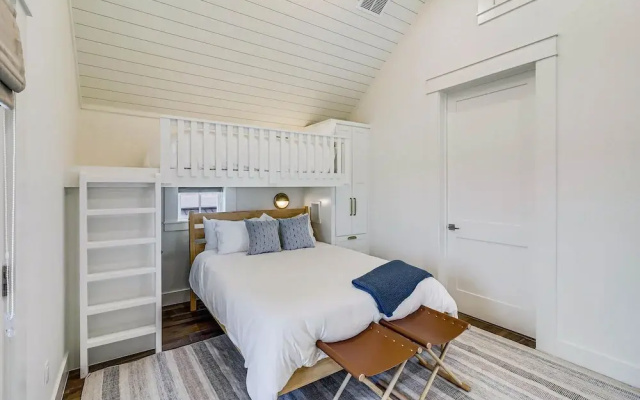 Barefoot Bungalow 220 Esc-a