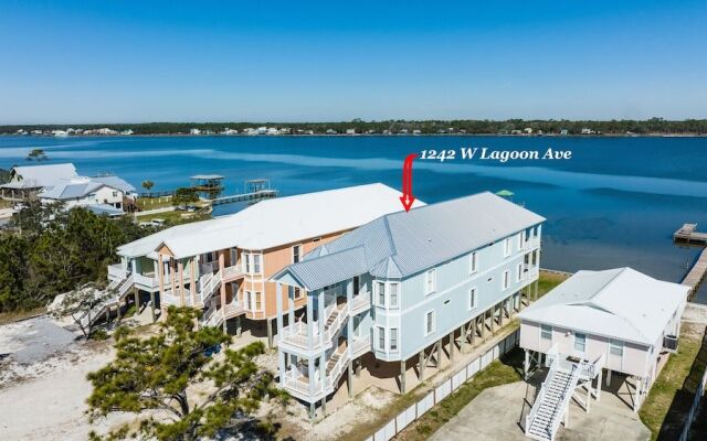 The Boat House by ALBVR