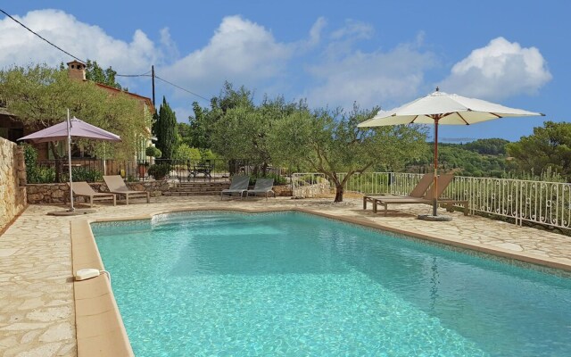Provencal Air-conditioned Villa With Private Pool and Stunning Views