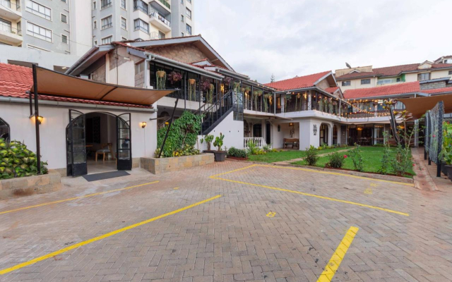 Trisan Hotel