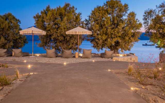 KLIMA BAY Beachfront Boutique Houses