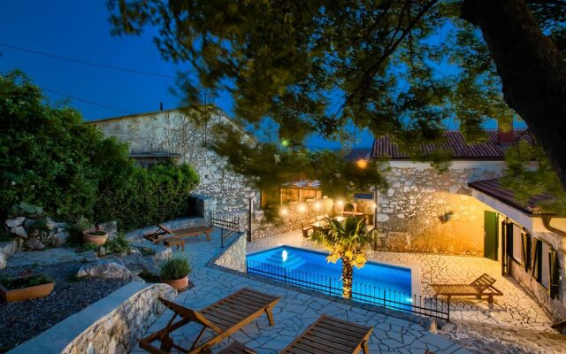 House Villa Kiry