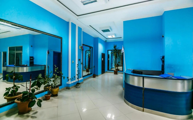 Red Apartment Vip City Center