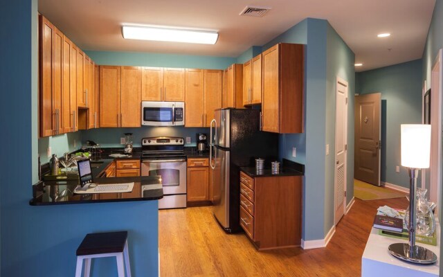 BOQ Lodging-Ballston