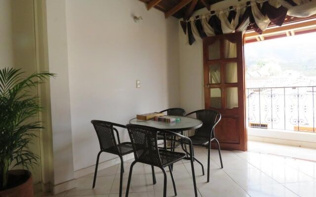 Hostal Juanes - Hostel