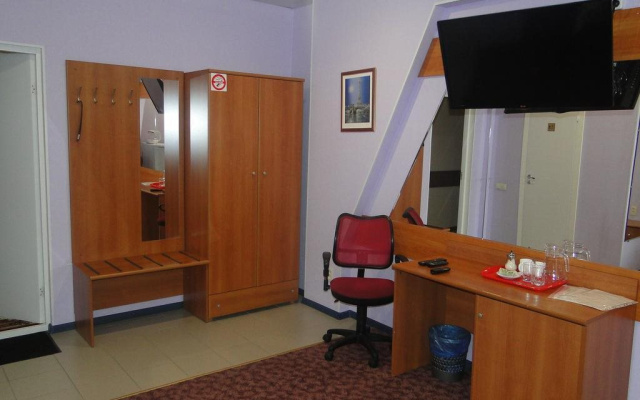 Mini-hotel Alfa — фото