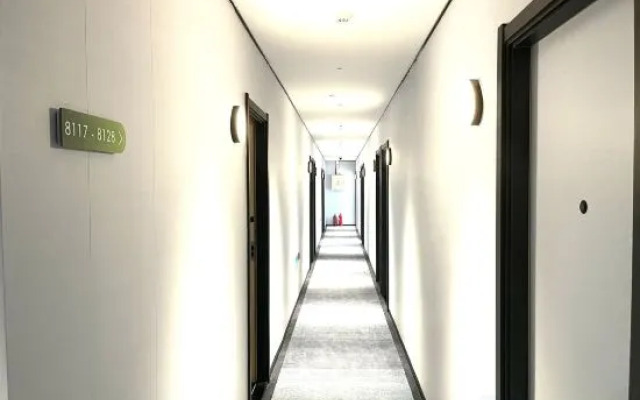 Hi Inn Hotel (Beijing Huilongguan Longze Subway Station)