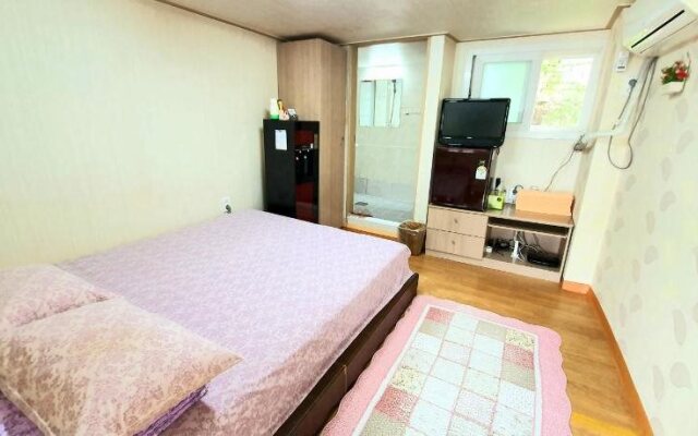 Happy Garden Guest House