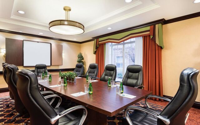 Homewood Suites by Hilton Cambridge Waterloo Ontario