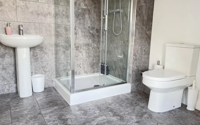 Quartz Apartment in Cambridge