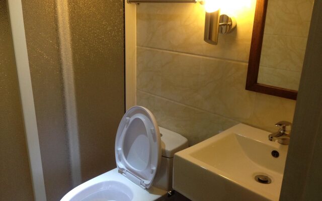 Ridgecrest Gardens Hotel