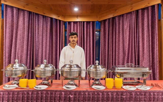 OYO Premium Log Huts