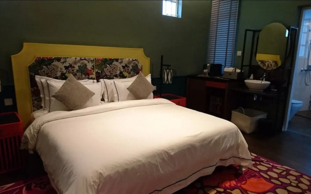 The Edison George Town