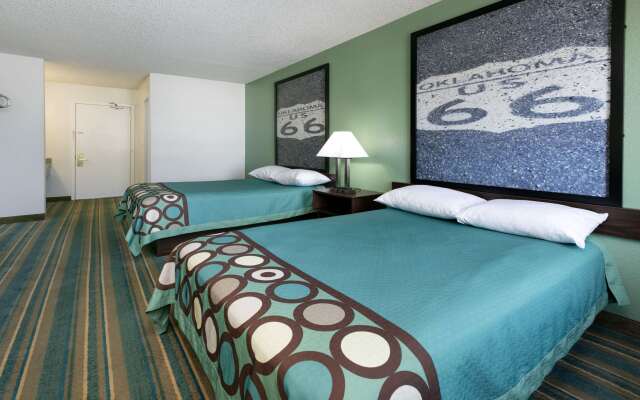 Super 8 by Wyndham Sapulpa/Tulsa Area