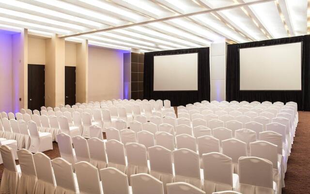 NH Collection Monterrey San Pedro