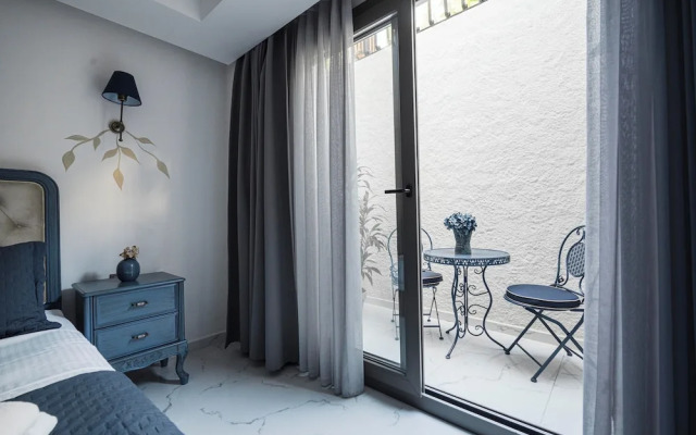 Voger Alaçatı Family