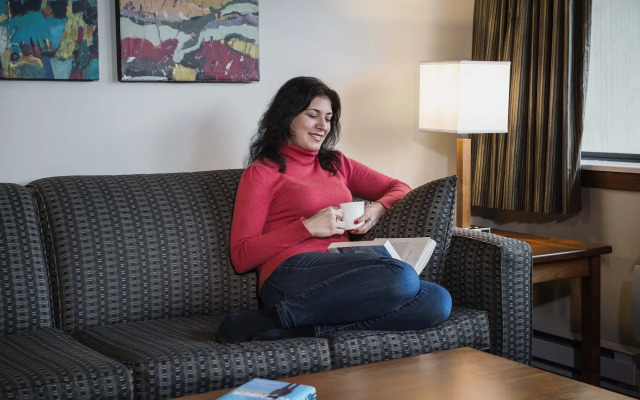 Whistler Village Inn And Suites