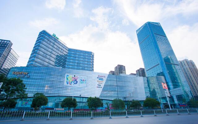 Holiday Inn Express Wuhan Optical Valley, an IHG Hotel