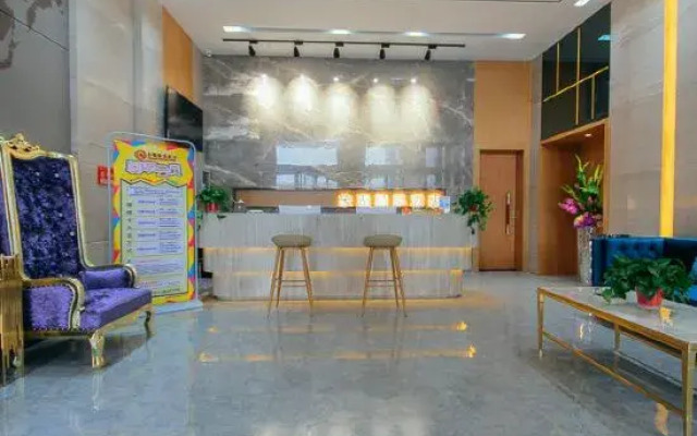 The Elephant Lake Boutique Hotel