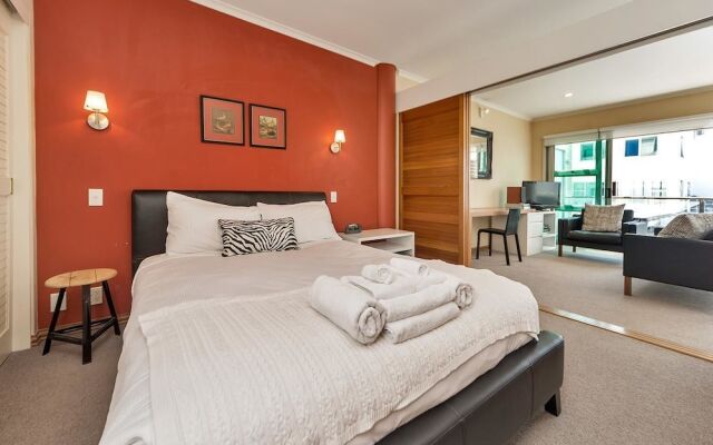 QV Luxury Sea View Apartment - 581