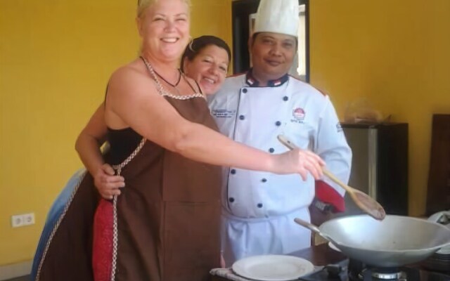 Pande Villas Spa & Restaurant