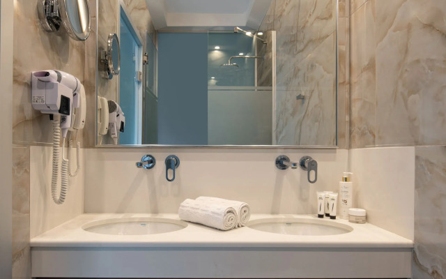 4 you Hotel