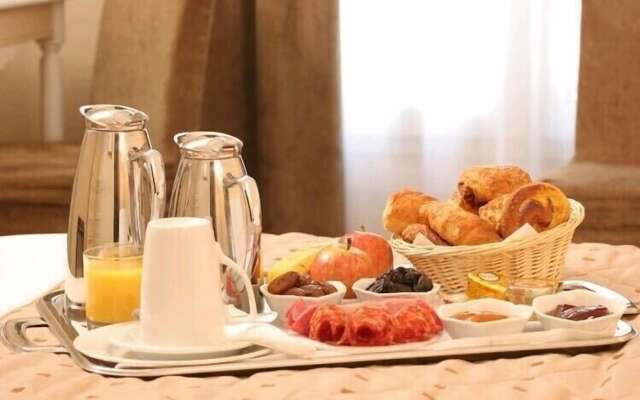 Hotel Mh