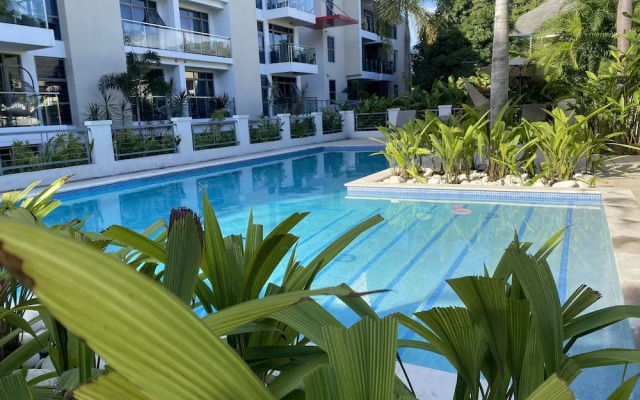 Echelon Escape Luxury 1B/R with Pool & Gym