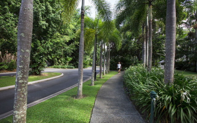 Oasis at Palm Cove
