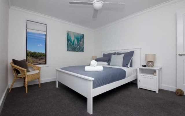 Sand Dunes – Guest Rooms – Forster