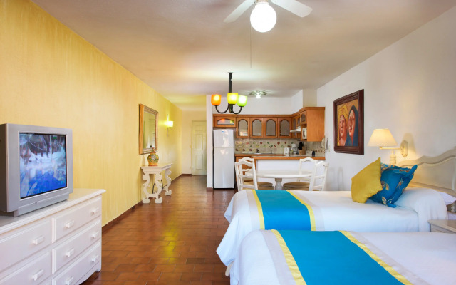 Villa del Palmar Residences
