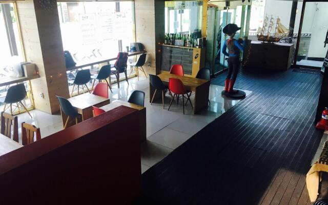 GN Guesthouse Coffeemarina - Hostel