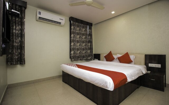 OYO 15424 Hotel Galaxy Palace