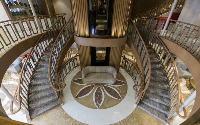 SUNRISE Semiramis II Cruise