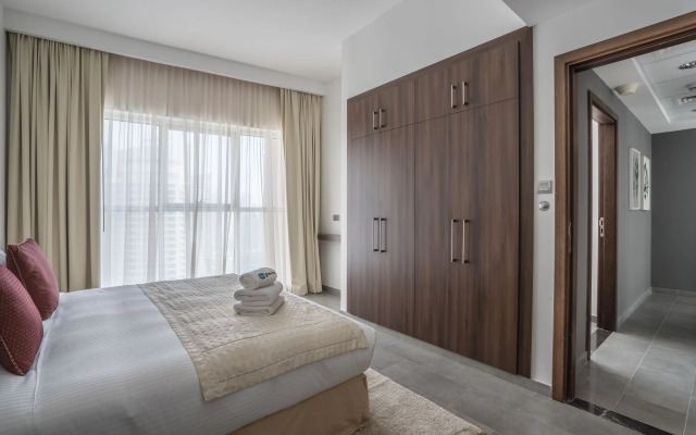 Apt. with amazing views Dubai Marina