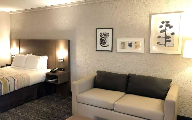 Country Inn & Suites by Radisson, Mt. Pleasant-Racine West, WI