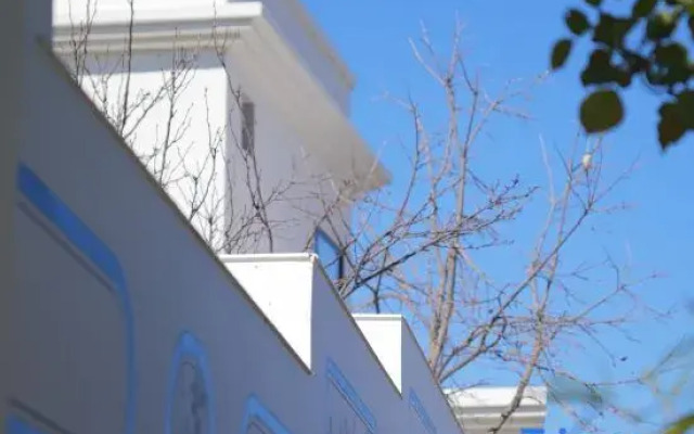 The Juno's Mew-Mew Hotel