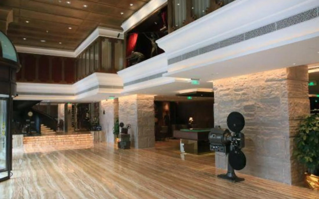 Beijing Huayang Nianhua Hotel