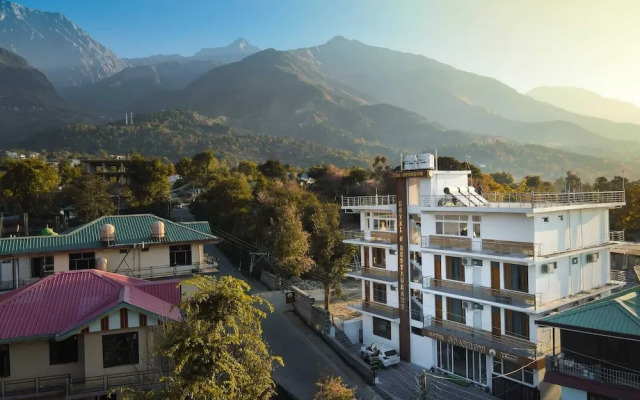 Hotel Sparrow Dharamshala