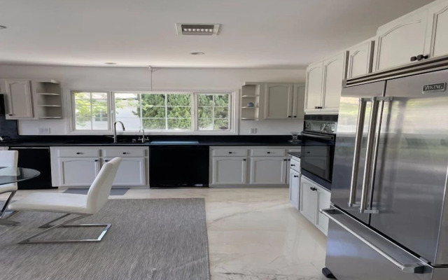 3Bd Beverly Hills Home