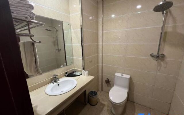 Wanrong Dingsheng Business Hotel