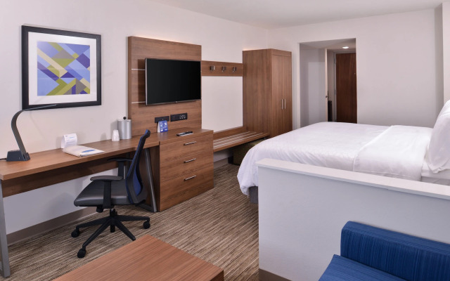 Holiday Inn Express Hotel & Suites Mesquite by IHG