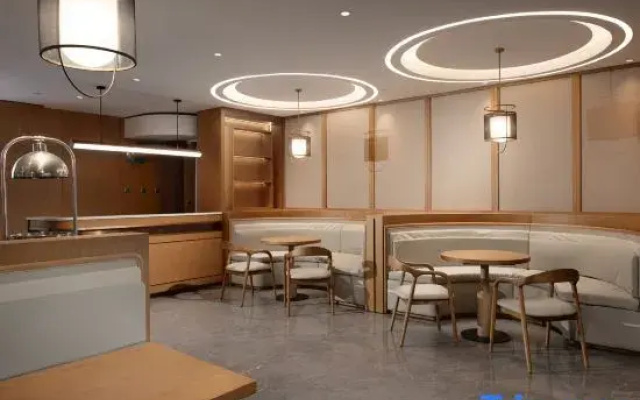 PALACE Hotel (Beijing Communication University  Shuangqiao Subway Station)
