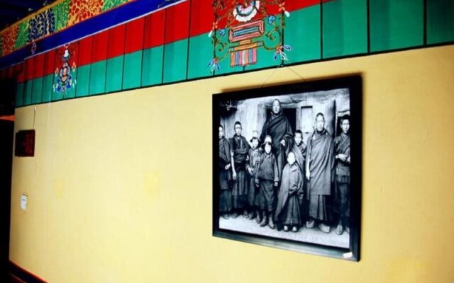 Lhasa Badacang Hotel