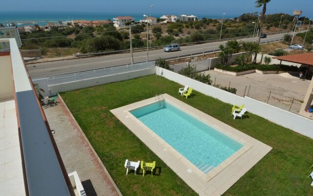 Charming Apartment in Marina Di Ragusa With Pool